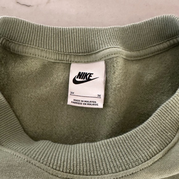 Nike Therma Center Swoosh Size 3XL Sweatshirt Green - Picture 3 of 6